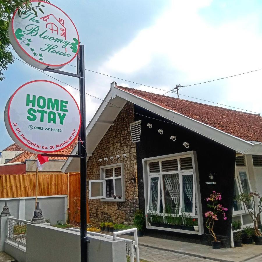 The Bloomy House Homestay *